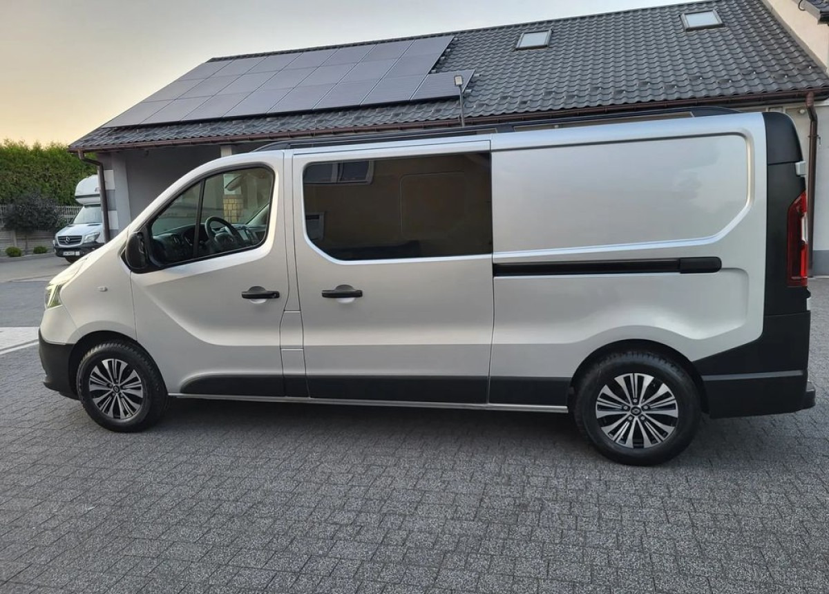 Renault Trafic 2.0 Doka - الشاحنات الصغيرة كابينة مزدوجة: صورة 2 Renault Trafic 2.0 Doka - الشاحنات الصغيرة كابينة مزدوجة: صورة 2