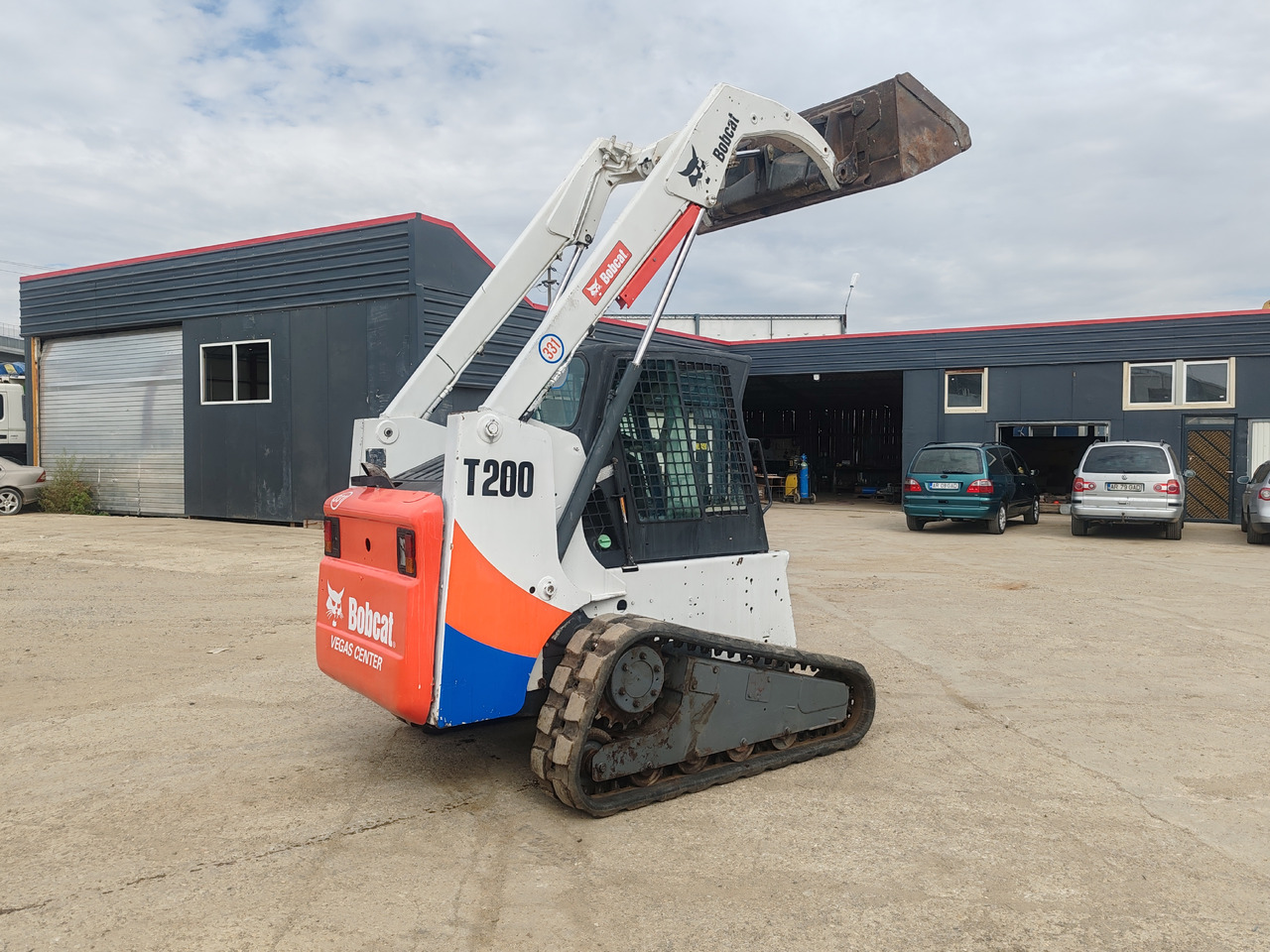 BOBCAT T200 - اللودر المجنزر صغير: صورة 5 BOBCAT T200 - اللودر المجنزر صغير: صورة 5