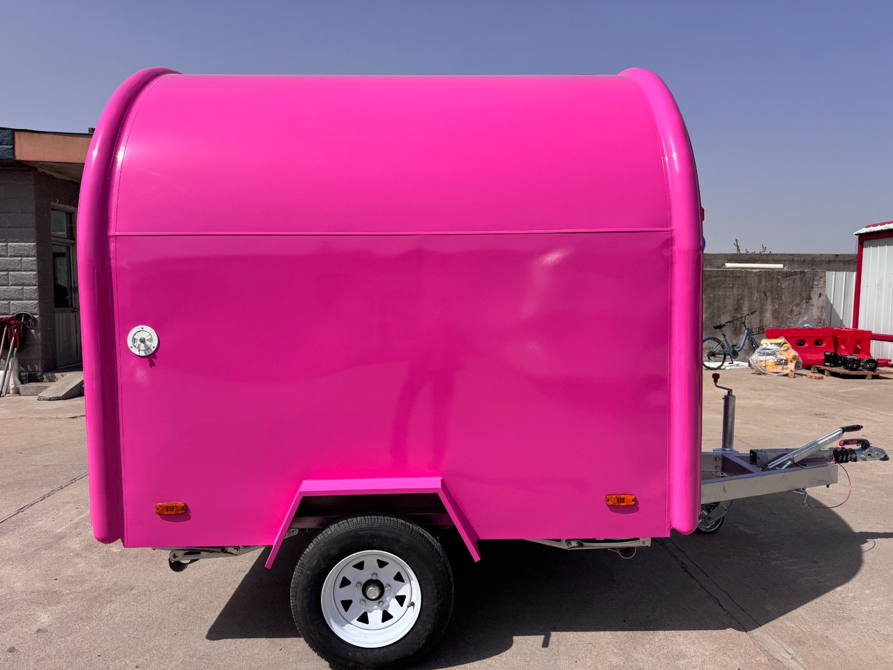 Deli Star Trailers EasyGo 230 Light - EU standards - مقطورة بيع ( الأغذية): صورة 2 Deli Star Trailers EasyGo 230 Light - EU standards - مقطورة بيع ( الأغذية): صورة 2