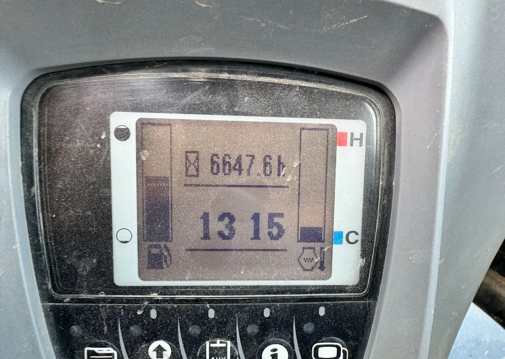 حفار زحاف Kubota U48-4: صورة 6