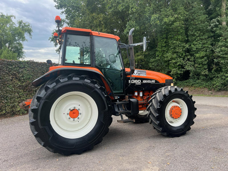 New Holland 8360 - آلات البناء: صورة 5 New Holland 8360 - آلات البناء: صورة 5