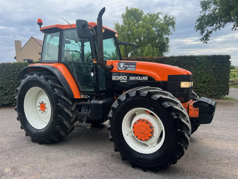 New Holland 8360 - آلات البناء: صورة 4 New Holland 8360 - آلات البناء: صورة 4