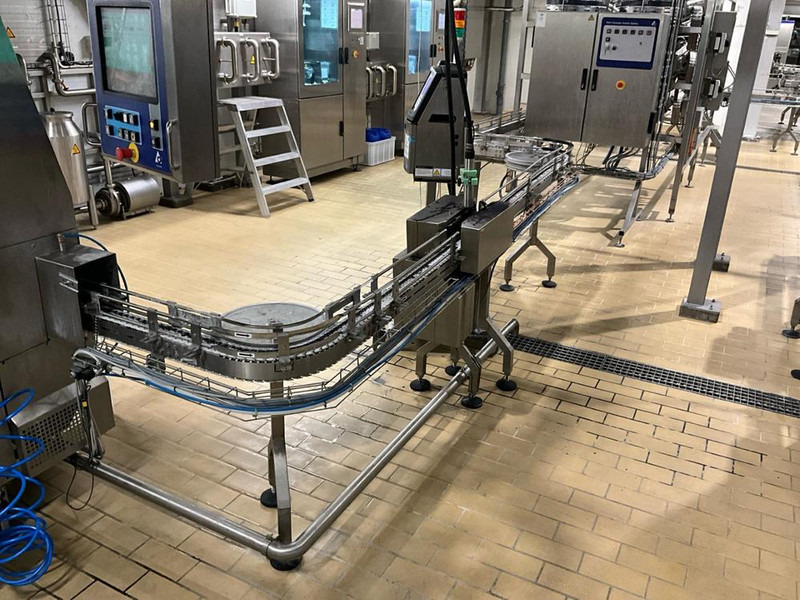 Tetra Pak - سيور ناقلة: صورة 1 Tetra Pak - سيور ناقلة: صورة 1