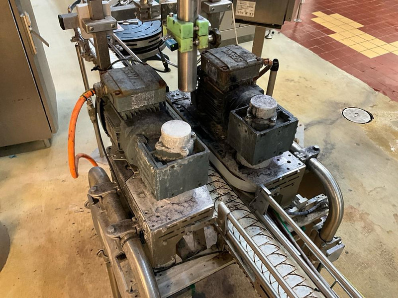 Tetra Pak - سيور ناقلة: صورة 2 Tetra Pak - سيور ناقلة: صورة 2