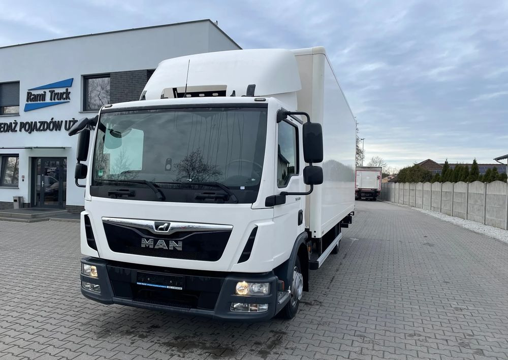 MAN TGL 8.190/16 PALET/ Ładowność 3000 kg! - شاحنة مقفلة: صورة 3 MAN TGL 8.190/16 PALET/ Ładowność 3000 kg! - شاحنة مقفلة: صورة 3