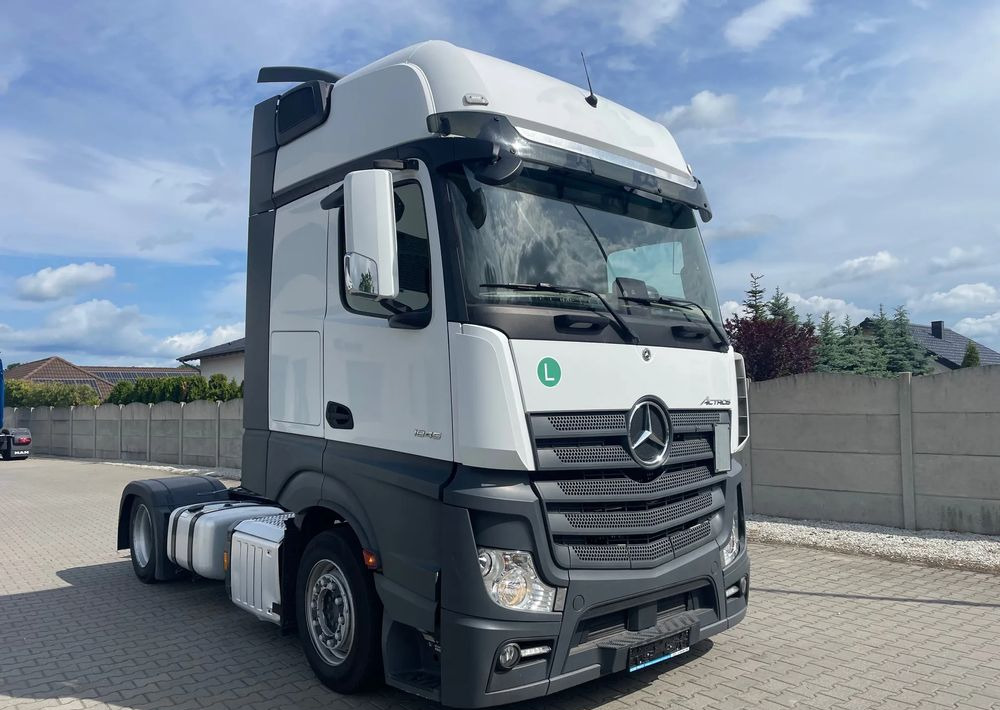 Mercedes-Benz ACTROS 1845, Mega, Gigaspace, Salonka! - وحدة جر: صورة 2 Mercedes-Benz ACTROS 1845, Mega, Gigaspace, Salonka! - وحدة جر: صورة 2