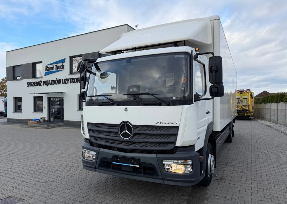 Mercedes-Benz ATEGO 1318 IZOTERMA 20 PALET! - شاحنة مقفلة: صورة 1 Mercedes-Benz ATEGO 1318 IZOTERMA 20 PALET! - شاحنة مقفلة: صورة 1