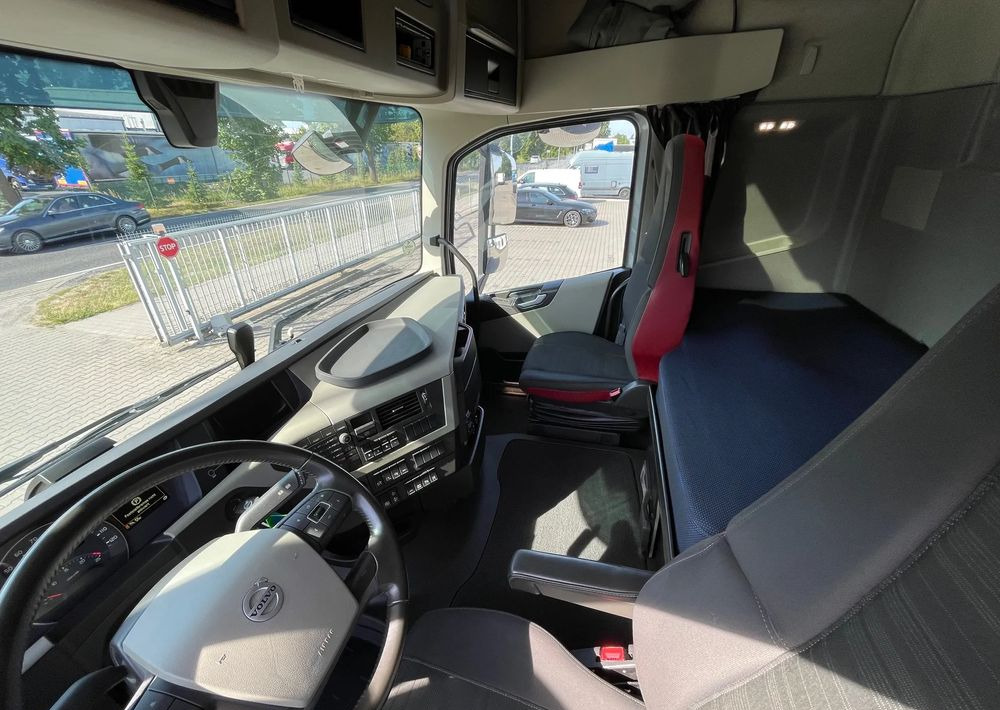 وحدة جر Volvo FH 460: صورة 14 وحدة جر Volvo FH 460: صورة 14