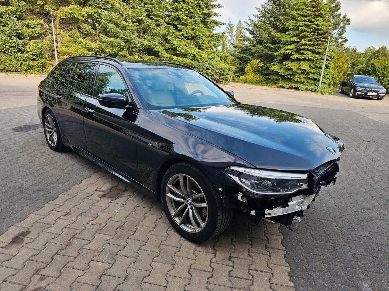 BMW 520 d M Packet Luftsitze Harman-K TOP Ausstatt. - سيارة: صورة 1 BMW 520 d M Packet Luftsitze Harman-K TOP Ausstatt. - سيارة: صورة 1