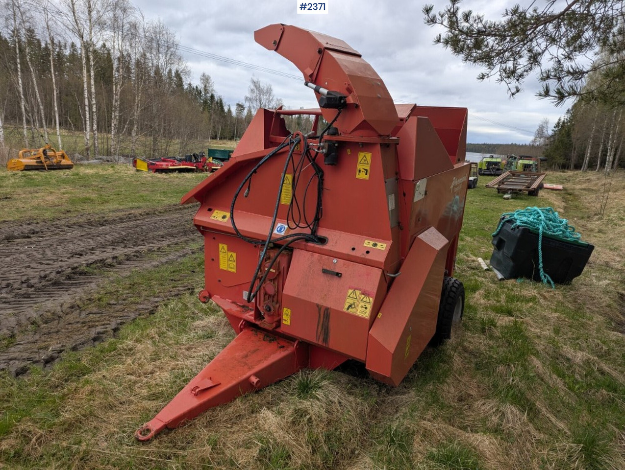 Bale cutter / Feed shredder Kverneland Taarup 853 - معدات تيبيس التبن: صورة 2 Bale cutter / Feed shredder Kverneland Taarup 853 - معدات تيبيس التبن: صورة 2