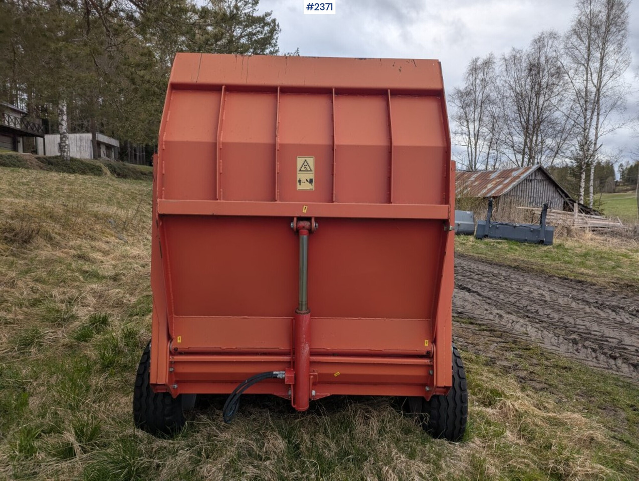 Bale cutter / Feed shredder Kverneland Taarup 853 - معدات تيبيس التبن: صورة 5 Bale cutter / Feed shredder Kverneland Taarup 853 - معدات تيبيس التبن: صورة 5