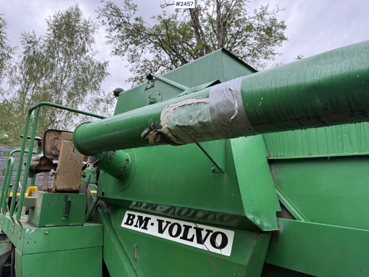 حصادة موحَّدة Combine harvester Volvo BM S830 with 2 cutting tables: صورة 18
