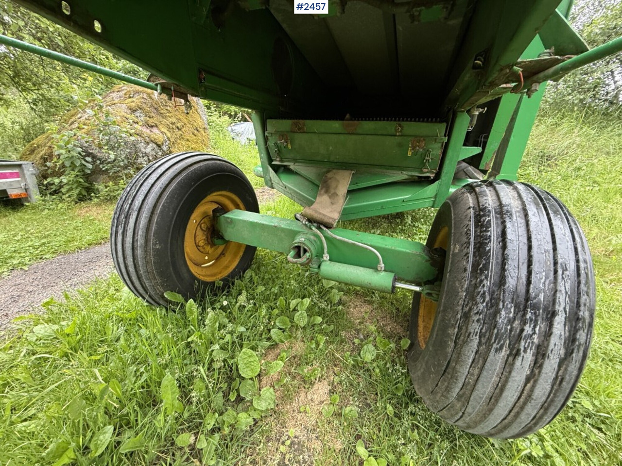 حصادة موحَّدة Combine harvester Volvo BM S830 with 2 cutting tables: صورة 13