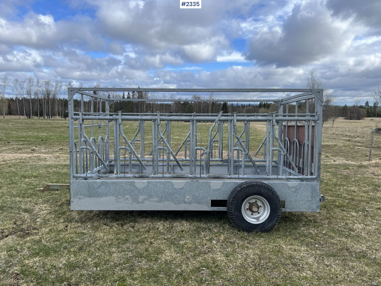 Kellfri Animal transport/feeder wagon - مقطورة نقل المواشي: صورة 3 Kellfri Animal transport/feeder wagon - مقطورة نقل المواشي: صورة 3