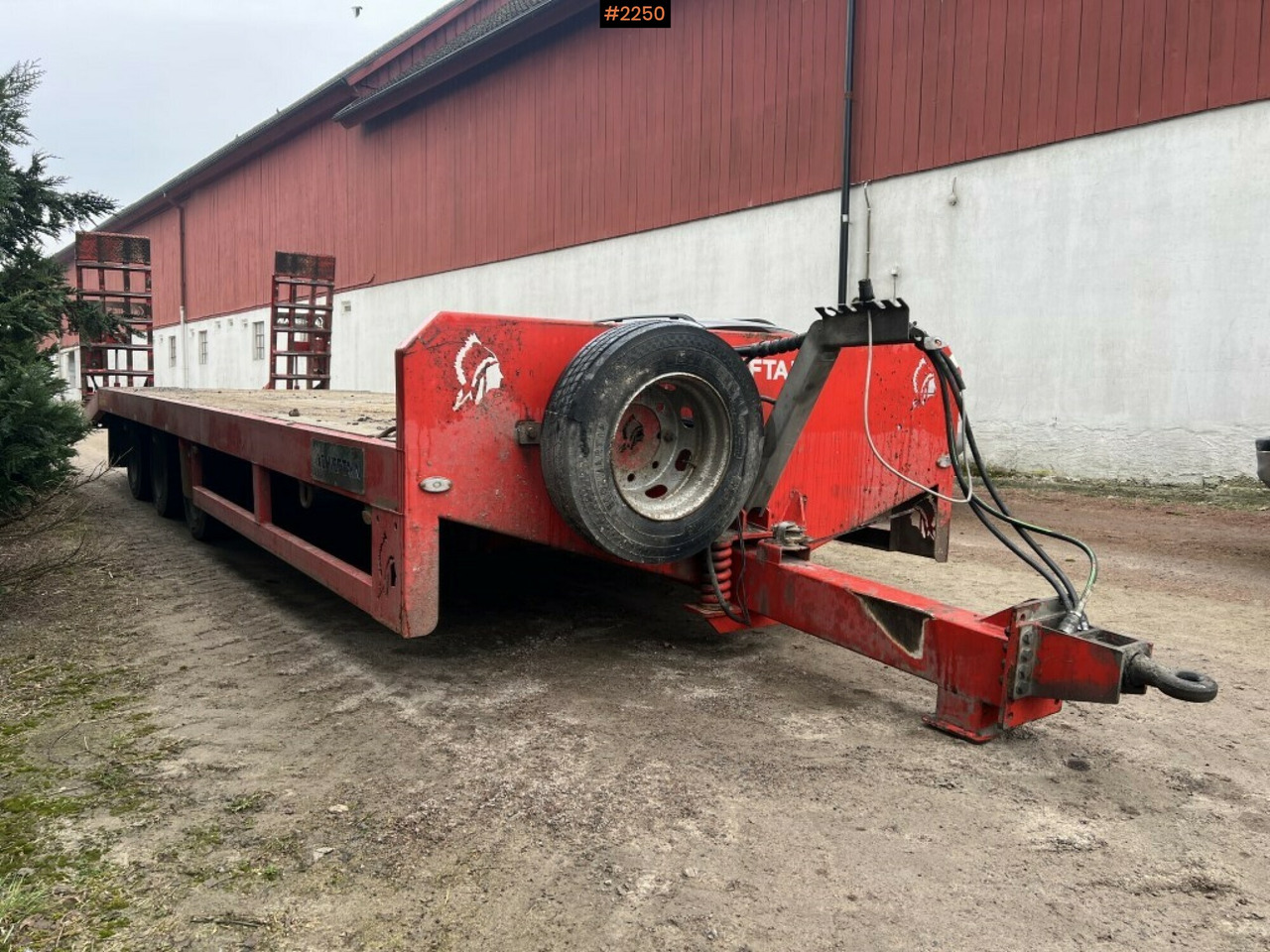 Machine trailer - Chieftain Trailers LTD - For tractor - مقطورة مسطحة منخفضة: صورة 2 Machine trailer - Chieftain Trailers LTD - For tractor - مقطورة مسطحة منخفضة: صورة 2