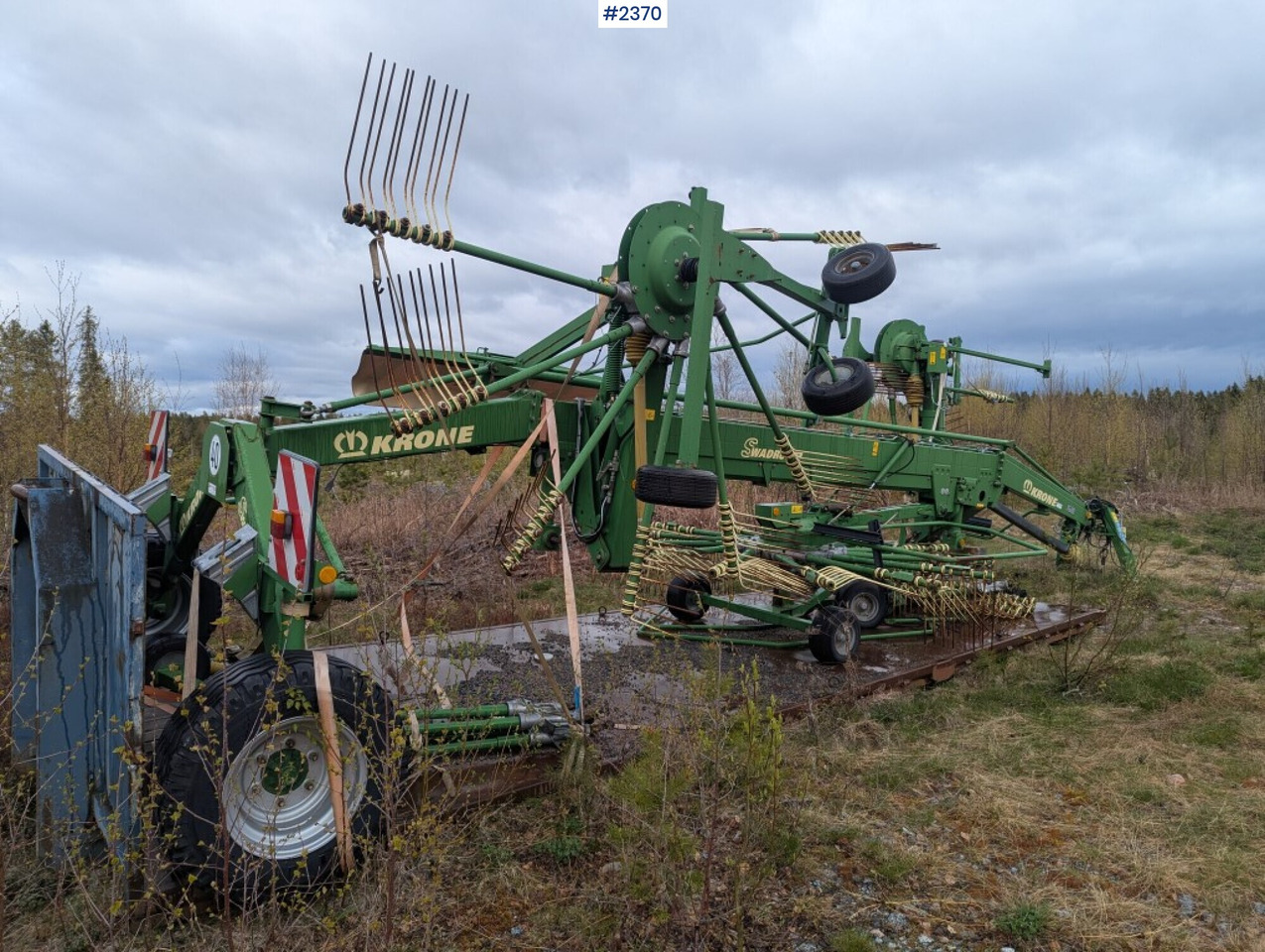 Rotary Rake Krone Swadro 1010 - معدات تيبيس التبن: صورة 3 Rotary Rake Krone Swadro 1010 - معدات تيبيس التبن: صورة 3