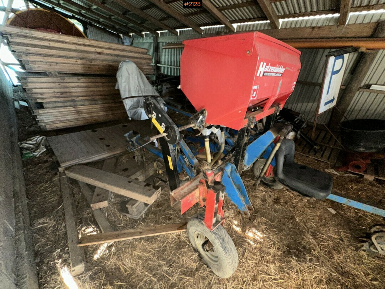 Row crop cleaner Hatzenbichler with fertilizer - معدات حرث التربة: صورة 2 Row crop cleaner Hatzenbichler with fertilizer - معدات حرث التربة: صورة 2