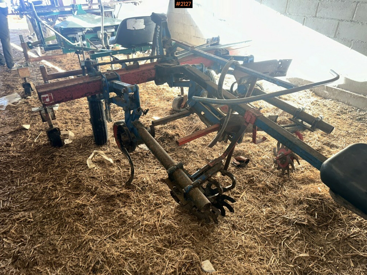 Row crop cleaner Hatzenbichler - معدات حرث التربة: صورة 1 Row crop cleaner Hatzenbichler - معدات حرث التربة: صورة 1