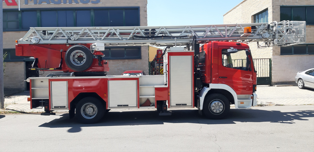 MERCEDES-BENZ 1528F MAGIRUS DLK 23-12 - سيارة إطفاء: صورة 1 MERCEDES-BENZ 1528F MAGIRUS DLK 23-12 - سيارة إطفاء: صورة 1