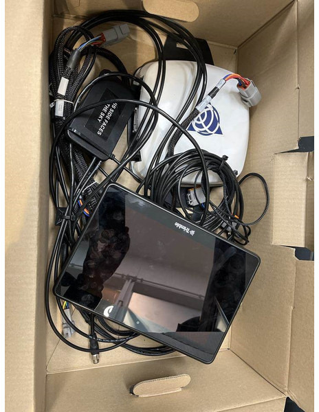 Trimble GFX 1060 GPS SET ACTIEPRIJS - نظام ملاحة - الآلات الزراعية: صورة 1 Trimble GFX 1060 GPS SET ACTIEPRIJS - نظام ملاحة - الآلات الزراعية: صورة 1