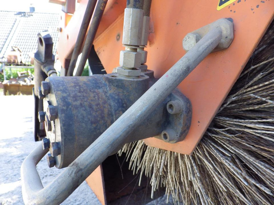 مكنسة BEMA 25  Kehrmaschine  gebraucht   (MWST ausweisbar): صورة 8