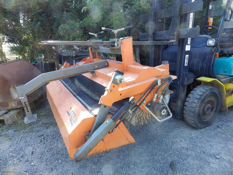 مكنسة BEMA 25  Kehrmaschine  gebraucht   (MWST ausweisbar): صورة 9