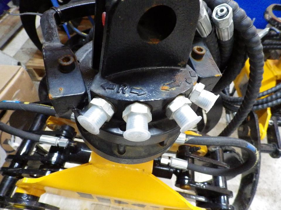 Holzgreifer JPC für Minibagger (netto 1.000,00 Euro) - كُلَّاب - آلات البناء: صورة 3 Holzgreifer JPC für Minibagger (netto 1.000,00 Euro) - كُلَّاب - آلات البناء: صورة 3