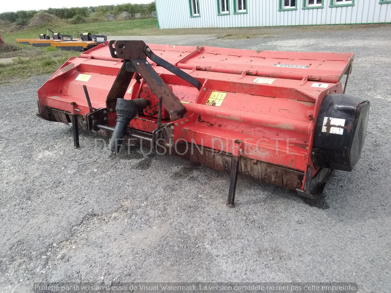 AGRATOR BROYEUR A AXE HORIZONTAL T 3100 - ماكينات قطع الحشائش الغابات: صورة 4 AGRATOR BROYEUR A AXE HORIZONTAL T 3100 - ماكينات قطع الحشائش الغابات: صورة 4