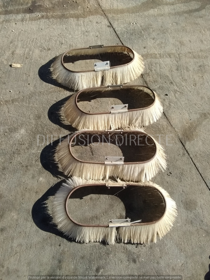 DHUGUES PULVERISATEUR 2 R 600 - آلة: صورة 5 DHUGUES PULVERISATEUR 2 R 600 - آلة: صورة 5