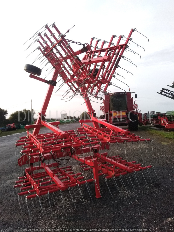 KLIMZA HERSE ETRILLE 9M - مشط العشب: صورة 2 KLIMZA HERSE ETRILLE 9M - مشط العشب: صورة 2