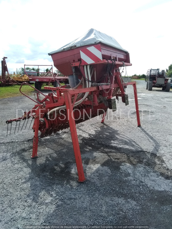 KUHN SEMOIR EN LIGNE ACCORD PNEUMATIC - آلة البذار متعددة الوظائف: صورة 4 KUHN SEMOIR EN LIGNE ACCORD PNEUMATIC - آلة البذار متعددة الوظائف: صورة 4