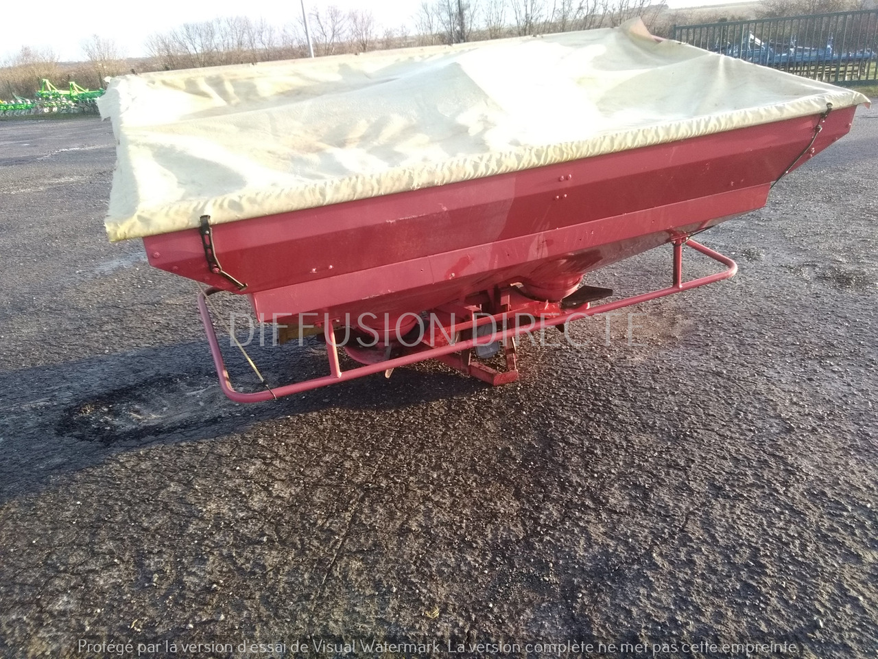 LELY DISTRIBUTEUR D'ENGRAIS CENTERMATIC PESEE - آلة رش السماد: صورة 4 LELY DISTRIBUTEUR D'ENGRAIS CENTERMATIC PESEE - آلة رش السماد: صورة 4