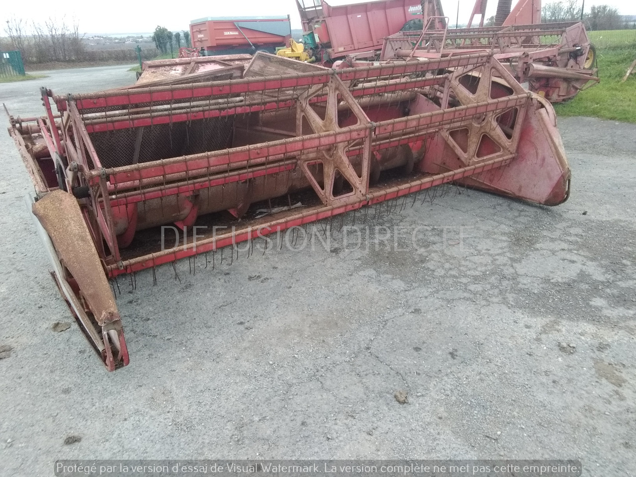 MASSEY FERGUSON MOISSONNEUSE BATTEUSE 500 - حصادة: صورة 5 MASSEY FERGUSON MOISSONNEUSE BATTEUSE 500 - حصادة: صورة 5