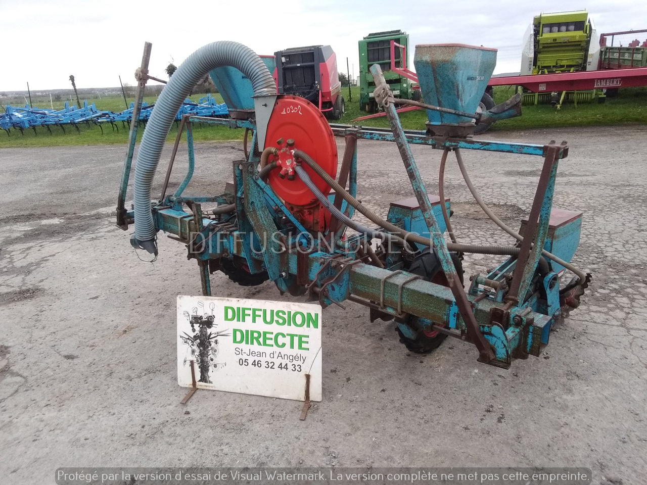 MONOSEM SEMOIR MONOGRAINE PNU - آلة نثر البذور الدقيقة: صورة 1 MONOSEM SEMOIR MONOGRAINE PNU - آلة نثر البذور الدقيقة: صورة 1