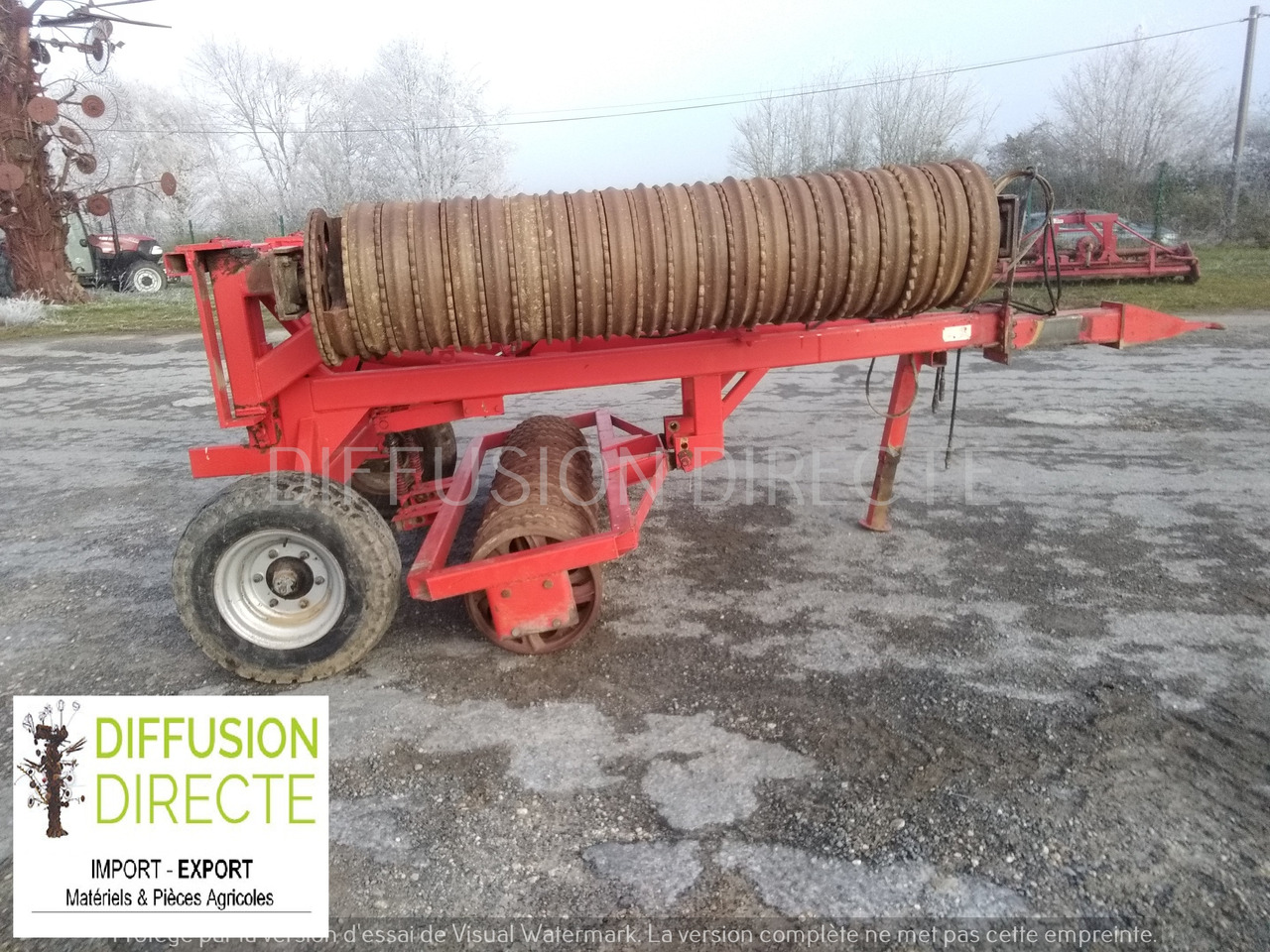 QUIVOGNE ROULEAU CAMBRIDGE R 630 - اسطوانة المزرعة: صورة 1 QUIVOGNE ROULEAU CAMBRIDGE R 630 - اسطوانة المزرعة: صورة 1