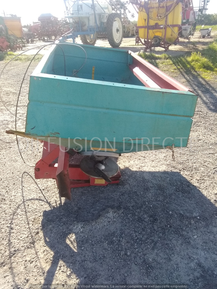 SULKY DISTRIBUTEUR D'ENGRAIS DPX 1155 - آلة رش السماد: صورة 4 SULKY DISTRIBUTEUR D'ENGRAIS DPX 1155 - آلة رش السماد: صورة 4