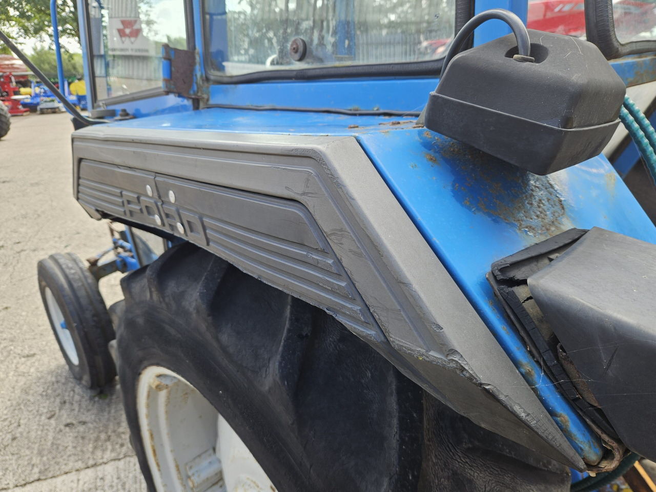 1988 Ford 4110 2wd tractor - جرار: صورة 5 1988 Ford 4110 2wd tractor - جرار: صورة 5