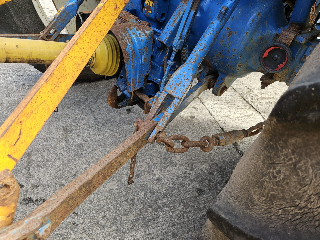 1988 Ford 4110 2wd tractor - جرار: صورة 4 1988 Ford 4110 2wd tractor - جرار: صورة 4