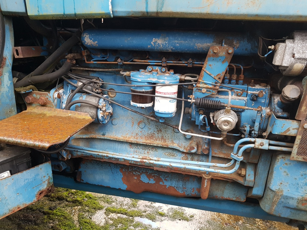 Ford 8210 - جرار: صورة 5 Ford 8210 - جرار: صورة 5