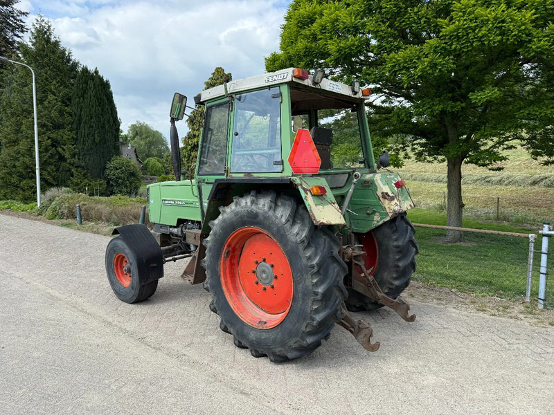Fendt FARMER 306 LS 4X2 - جرار: صورة 3 Fendt FARMER 306 LS 4X2 - جرار: صورة 3