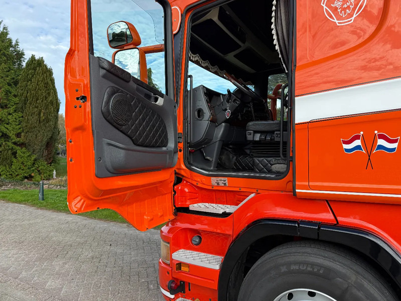 Scania R560 V8 Manual-Retarder-6x2 TOP NL TRUCK Scania R560 V8 Manual-Retarder-6x2 TOP NL TRUCK: صورة 9