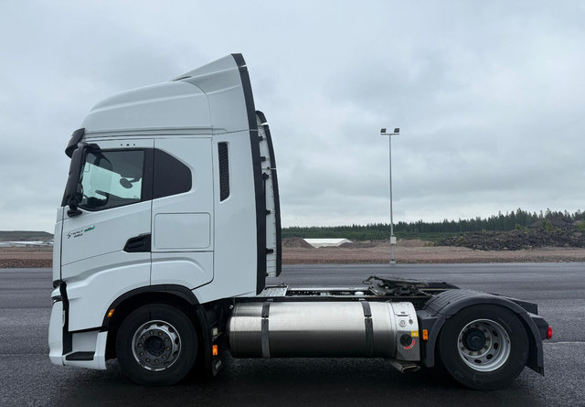 Iveco S-Way 460 4x2 LNG / LBG - وحدة جر: صورة 2 Iveco S-Way 460 4x2 LNG / LBG - وحدة جر: صورة 2