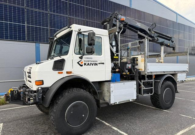 Mercedes-BenzUnimog U5000 + Hiab 099 E-4 - شاحنات مسطحة, شاحنة كرين: صورة 1 Mercedes-BenzUnimog U5000 + Hiab 099 E-4 - شاحنات مسطحة, شاحنة كرين: صورة 1