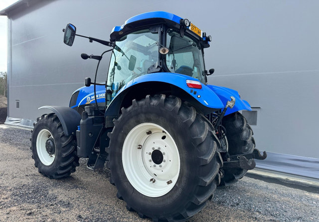 New Holland T7.200 - جرار: صورة 3 New Holland T7.200 - جرار: صورة 3
