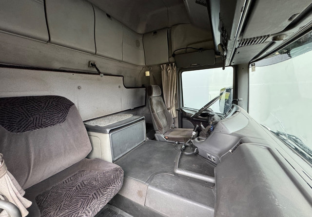 ScaniaScania 144G 6x2 ScaniaScania 144G 6x2: صورة 12