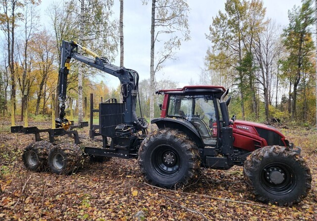 ValtraN123 + Kronos 140 4WDM + Cranab FC8 - جرَّار أعمال الحراجة, مقطورة الغابات: صورة 5 ValtraN123 + Kronos 140 4WDM + Cranab FC8 - جرَّار أعمال الحراجة, مقطورة الغابات: صورة 5