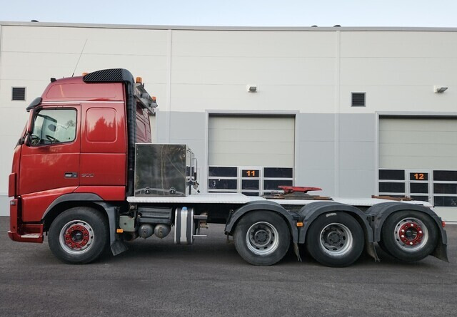 Volvo FH16 600 8x4 - وحدة جر: صورة 2 Volvo FH16 600 8x4 - وحدة جر: صورة 2