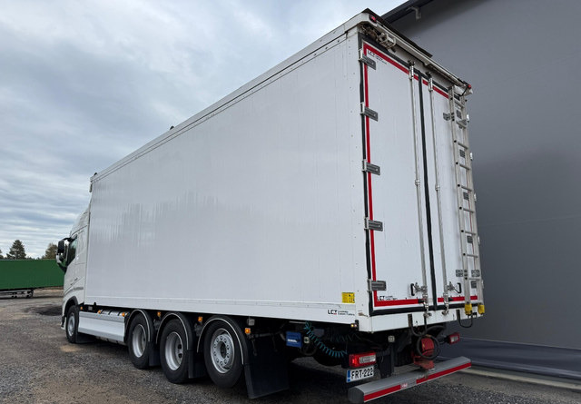 VolvoFH 540 8x4 66m3 - شاحنة مقفلة: صورة 4 VolvoFH 540 8x4 66m3 - شاحنة مقفلة: صورة 4