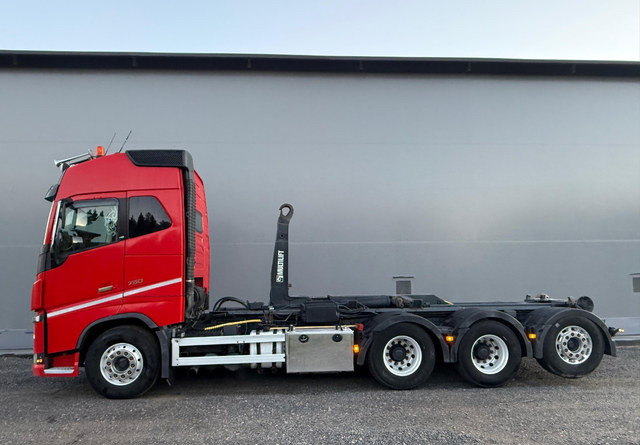 VolvoFH16 750 8X4 - شاحنة ذات خطاف: صورة 2 VolvoFH16 750 8X4 - شاحنة ذات خطاف: صورة 2