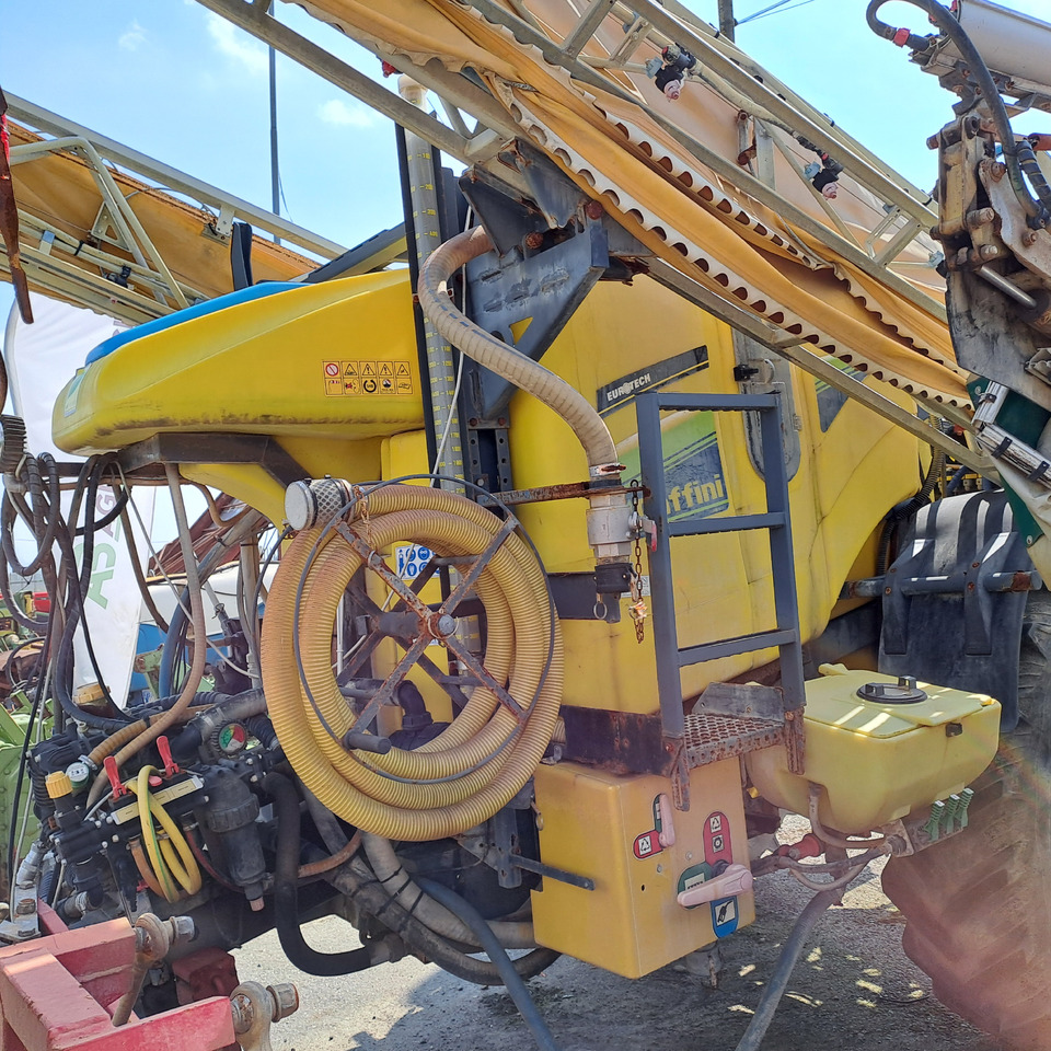 CAFFINI EUROTECH 3200L - بخاخ مقطورة: صورة 4 CAFFINI EUROTECH 3200L - بخاخ مقطورة: صورة 4
